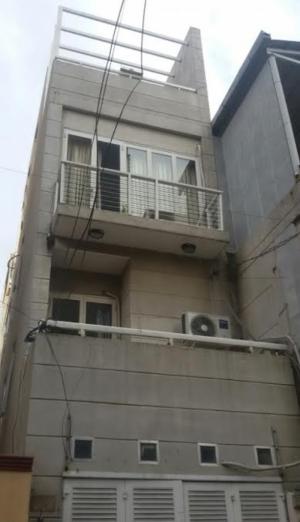 Cho thuê nhà đẹp hẻm xe hơi đường Lý chính thắng P.8 Q. 3