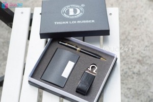 Giftset - Bộ quà tặng khách hàng có in hoặc khắc logo thương hiệu