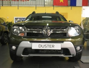Đầu xe khoẻ khoắn với góc thoát trước lên đến 36 độ.
