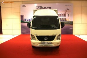 Xe tải nhập khẩu TATA 1,2 tấn tiêu chuẩn Châu Âu Cần Thơ, An Giang, Kiên Giang, Bạc Liêu, Cà Mau, Trà Vinh, Sóc Trăng, Đồng Tháp, Vĩnh Long, Hậu Giang, Bến Tre, Tiền Giang