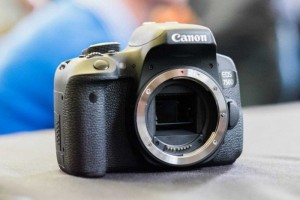 Canon EOS 750D len 18~55mm STM còn BH LBM 2k5 Shot