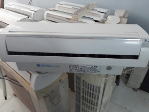 Bán máy lạnh Hitachi Đời 2013 - Inverter - gas 410