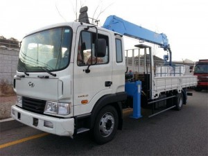 Bán xe tải gắn cẩu Hyundai HD120 có tải trọng 11.5 tấn chuyên dùng, Mới 100%