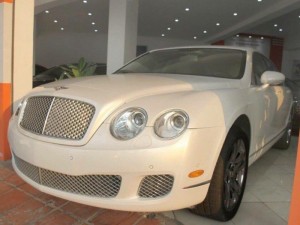 Bán Bentley Contynental Flying model 2010 màu trắng. Xe đẹp như mới, Sang trọng- Đẳng Cấp