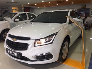 Cruze 1.8L LTZ, hỗ trợ vay 95% chạy gia đình, grab uber