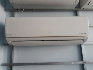 Máy lạnh Panasonic - 1HP - inverter - mới
