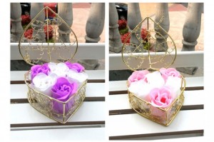 Kích thước: 10x10x6 cm
