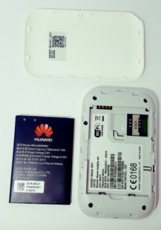 Huawei E5573 phát wifi 4G – Tặng sim 4G Mobifone 62GB/thang free 2 tháng và 1 pin rời