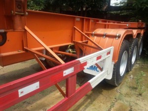SơMi Romooc Xương CIMC 40FT 3 TRỤC Sx 2017
