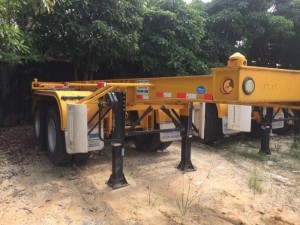 Sơmi Rơmooc 20 feet 2 Trục Xương 4 Gù