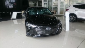 Hyundai Elantra 1.6 AT 2017, xe đẹp giá đẹp