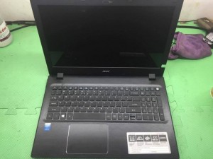 Cần bán Acer F5-571 i3 5005 ram 4g hdd 500g, còn bảo hành chính hãng đến tháng 4/2017