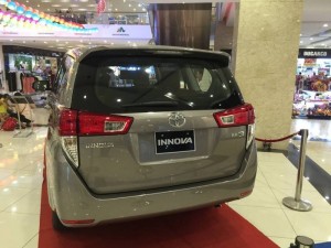 Bán Toyota Innova E giá tốt