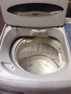 Máy giặt Sanyo 7kg VN