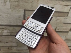Nokia N95 2G siêu rẻ