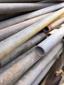 Cần thanh lý số lượng lớn ống thép Fi49 nhập khẩu đã qua sử dụng, 15ngàn/kg