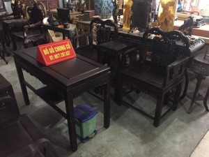 Cần bán gấp bộ Vách Việt gỗ gụ mật cũ lâu năm