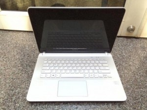 Laptop SONY SVF14 I3-3227U
