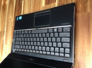 Laptop Dell vostro V131, i5 2430, 4G, 320G, giá rẻ