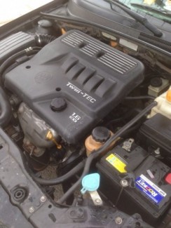 Gia đình cần bán xe Daewoo lacetti đời 2009, màu đen, biển hà nội. Xe còn nguyên bản, gầm bệ chắc chắn, máy nổ êm tiết kiệm nhiên liệu, nội thất đẹp, điều hòa 02 chiều,... Nói chung xe còn rất mới nguyên bản, công chức sử dụng ít, xe không đâm đụng, không ngập nước, tôi muốn đổi xe nâng đời nên cần bán giá 275 triệu, Ai có nhu cầu mua vui lòng liên hệ ĐT: . Xin cám ơn./.