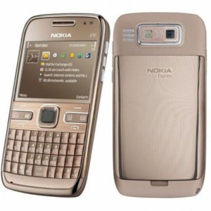 Điện thoại Nokia E72 bàn phím 24 ký tự Querty