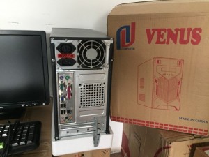 Trọn bộ vi tính/giga g31/e8400/màn hình dell 17inh