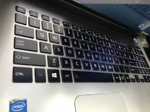 Laptop ultralbook Toshiba S55t, i7 4720HQ, 8G, 1T, zin100%, giá rẻ