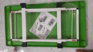 Bàn nhựa chân gấp dành cho các bé ở trường mầm non