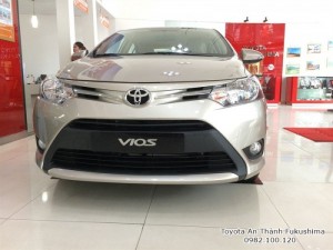 Khuyến Mãi Trước Bạ khi Mua Vios 2018 Số Sàn Màu Nâu Vàng Mới 90Tr, Trả Góp 7Tr5/tháng, Vay Đến 8 Năm