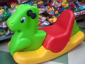 Bập bênh con vật cho bé giá rẻ 2017