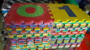 Thảm lót sàn bằng xốp cho bé giá rẻ