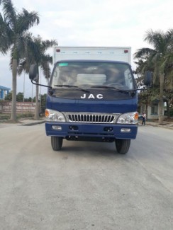 Xe tải Jac 4.9 tấn kiểu dáng mới được thiết kế hiện đại với cabin xát xi cứng cáp & chắc chắn,
