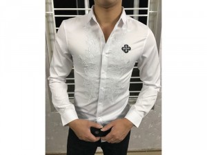 Áo sơ mi hoa thêu