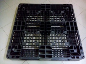 Pallet nhựa cũ 1100 x 1100 x 150 mm