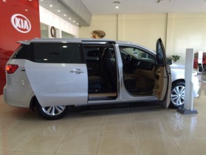Kia SEDONA - sang trọng và tiện nghi