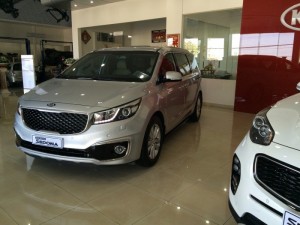 Kia SEDONA - sang trọng và tiện nghi