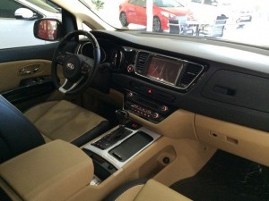 Kia SEDONA - sang trọng và tiện nghi