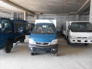 Xe tải nhẹ máy xăng động cơ suzuki tải trọng 900kg, 990kg hỗ trợ vay ngân hàng lãi suất ưu đãi.