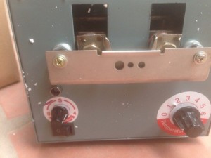 Máy cắt mỏ gà tự động, giá rẻ nhất vịnh bắc bộ
