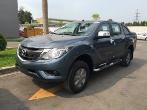 Mazda BT50 2.2 AT 2018 đủ màu, Mazda Bình Dương có xe giao ngay, hỗ trợ vay 85% và nhiều quà tặng