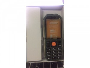 Điện thoại 3 sim 3 sóng Smobile