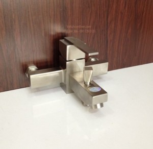 Vòi sen nóng lạnh inox thân vuông cao cấp