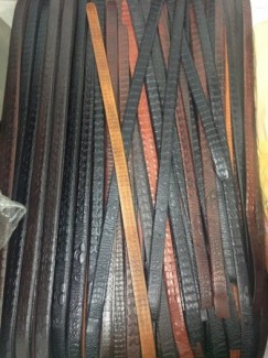 Phần dây nịt-Với hai màu da chủ đạo nâu và đen-Chất liệu da cao cấp