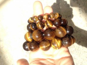 Vòng Tay Phong Thuỷ Đá Mắt Hổ Vàng