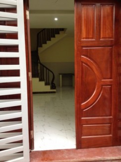 Cần bán căn nhà xây mới 4 tầng ngay tại ngã tư Tố Hữu cắt đường Vạn Phúc Hà Đông giá 1,85 tỷ