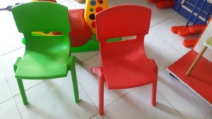 Ghế nhựa nhập khẩu dành cho bé