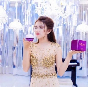 Kem phấn nước nhân sâm vàng MOCHA