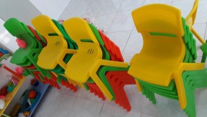Ghế nhựa đúc nhập khẩu dành cho các bé trường mầm non
