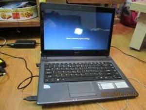 Acer Aspire 4739 core i3-M380\02gR3\500gHdd\Pin 03H cực ngon