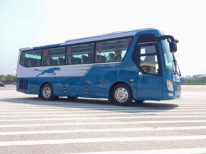 Xe khách UNIVERSE 29/34 ghế Bầu hơi máy HINO mới 2017